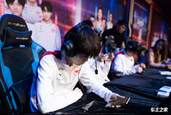 Heroic 和 B8 成功晋级 BLAST.tv Austin Major 2025 第二阶段